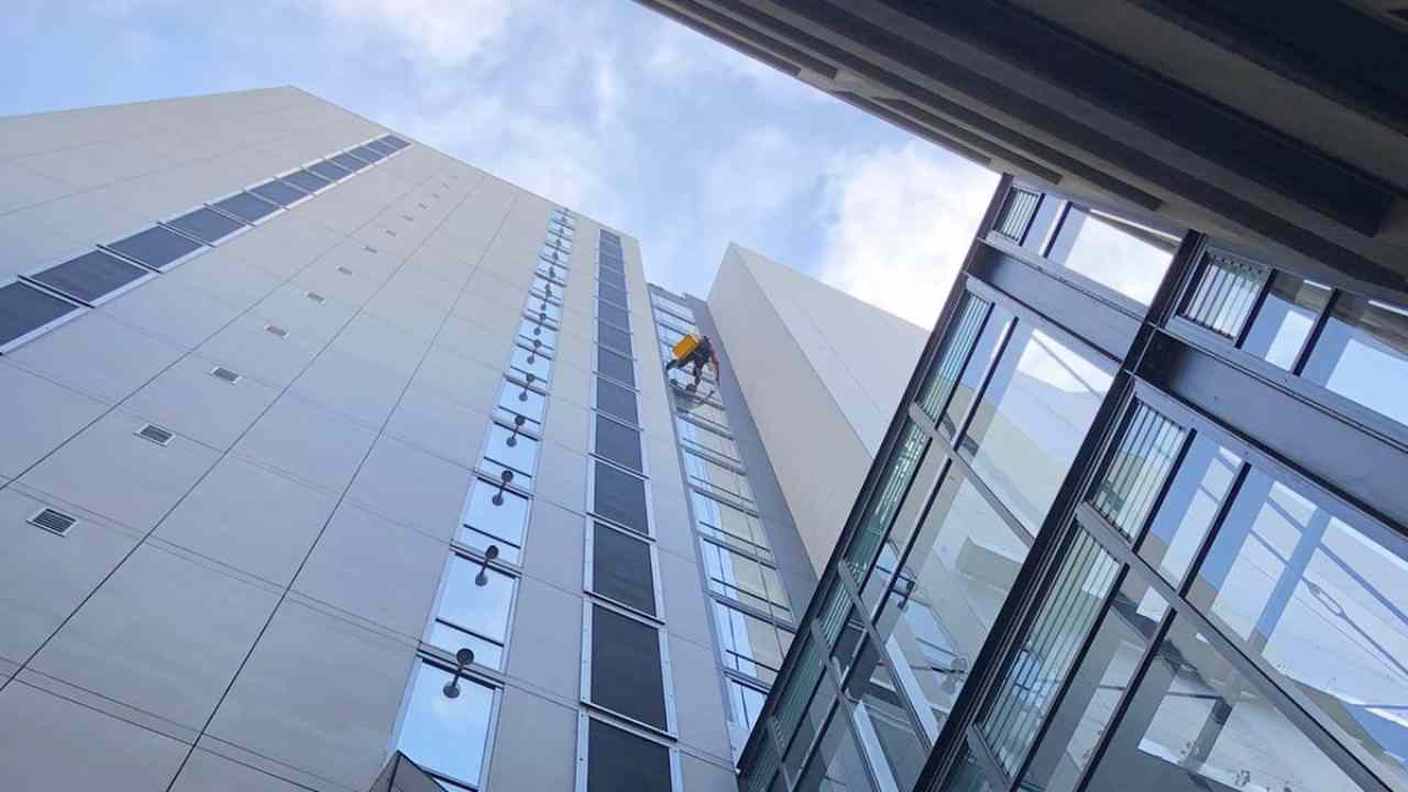 Facade Cleaning